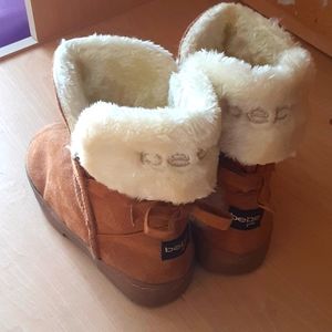 Bebe girl warm boots size 3